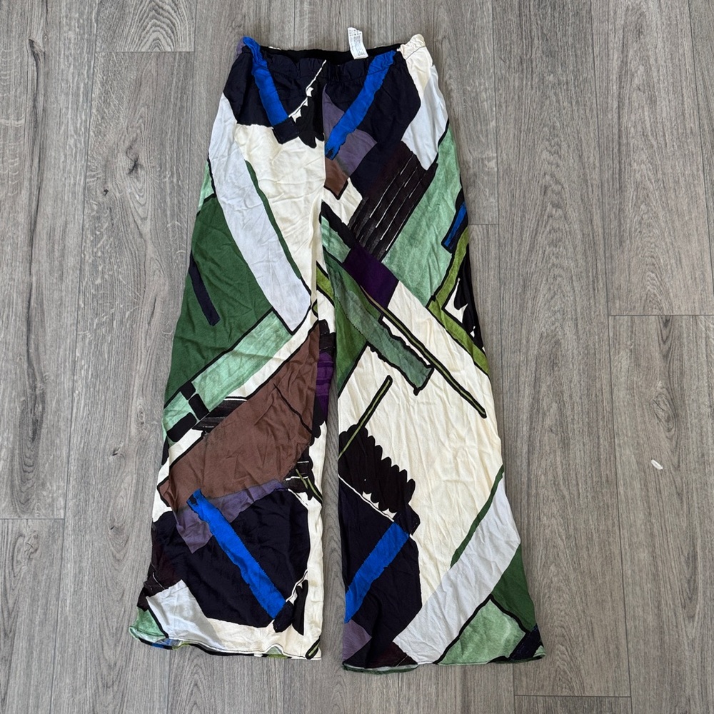 ZARA Abstract Patterned Wide-Leg flowy Pants - never worn size medium!